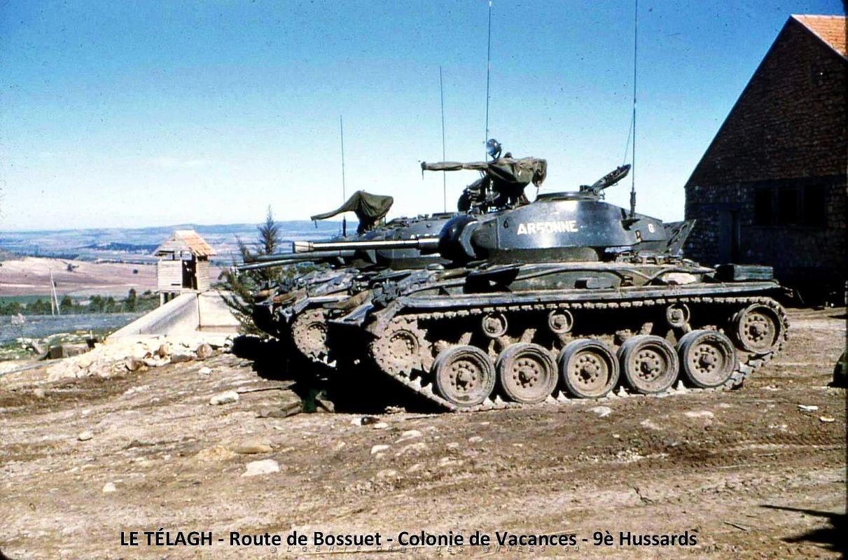 Le Telagh - Route de Bossuet - Colonie de vacances - 9e Hussards - Chars du 1er Peloton.jpg